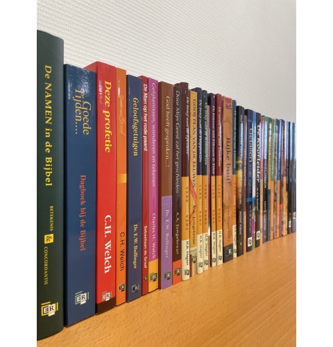 Een boekenplank vol